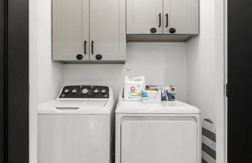 Chic 4BR Getaway Near NRG TMC - Foto 34