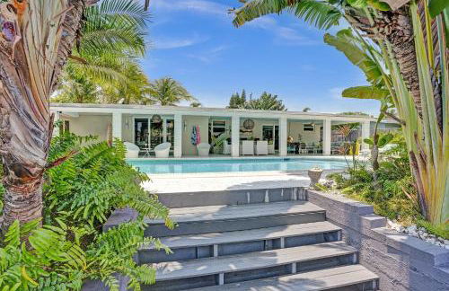 New! Waterfront Heated Pool, Fishing Pier, Designer Touches, 2mi to Beach - Photo 70