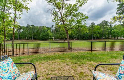 Steps to Fairway Hot Springs Village Golf Retreat - Foto 34