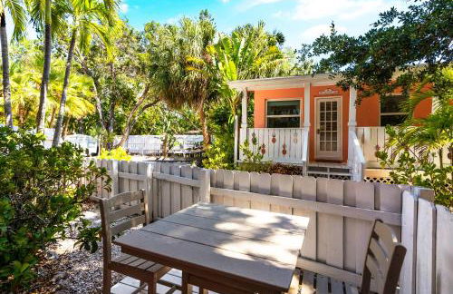 Siesta Key, Heated Pool, Dock on Lagoon, Turtle Beach 1 mile and Crescent Beach 2 miles, 1bdr - Foto 11