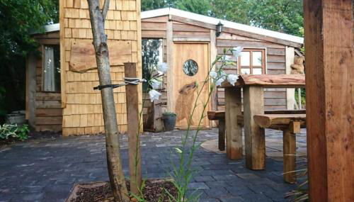 Sutton Coldfield 2-Bed Caravan Parking & Bar-B-Q - Foto 1