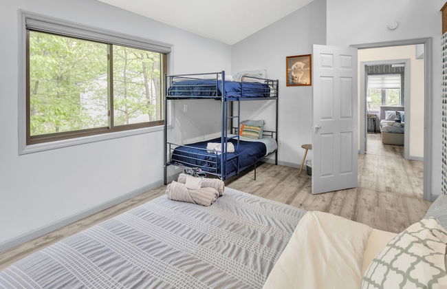 Pocono Escape - Cozy 5br - Sauna-billiard 5 Bedroom Home by RedAwning - Foto 10