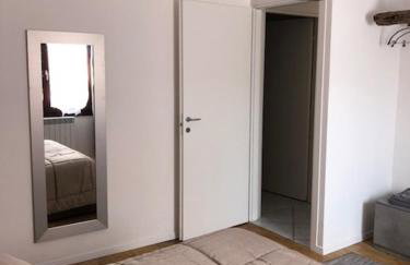 Villa Trevisi - APARTMENT-free parking-electric car station - Foto 50