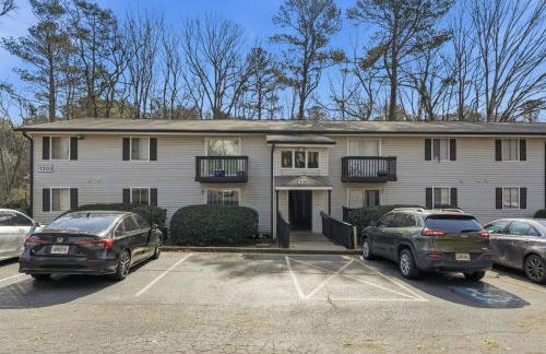 Modern 2BR Retreat Near Stone Mountain - Foto 15