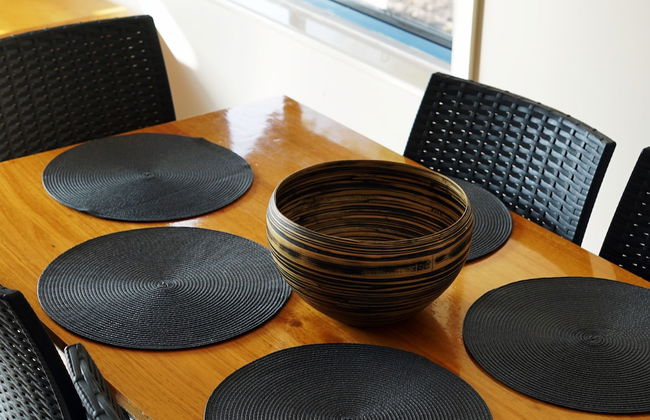 Captains Cove Resort - Waterfront Apartment - Photo 6