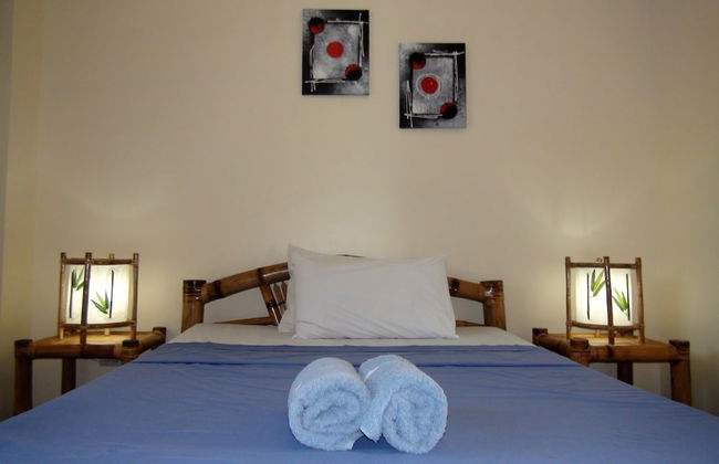 Squares Cafe and Apartments - Foto 3