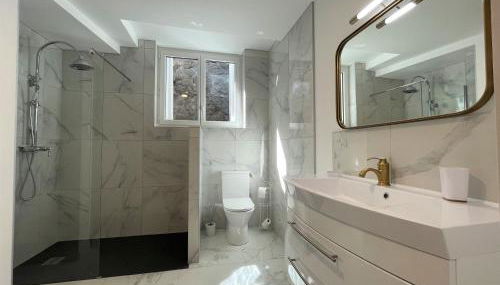 Gîte Ô PYRÉNÉES quartier historique - Foto 3, towels, Shower