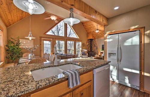 Pet-Friendly Grand Lake House with Dock and Kayaks! - Foto 10