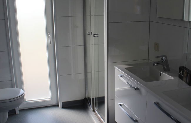 Cozy Garden Home w/ Fireplace - Photo 13