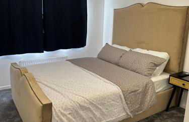 Lovely Two Bedroom Flat - Foto 9