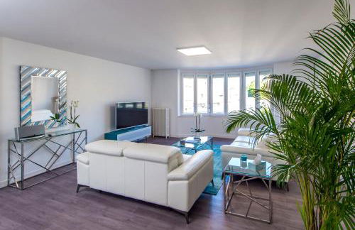 Suites Mana - Le Manaloft, Chic et moderne avec salle privée de Fitness en plein centre-ville de Rethel - Foto 15