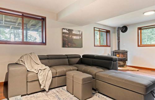 Large Home with lake views and space to entertain friends - Foto 32