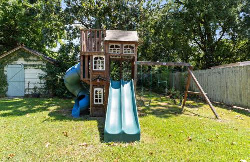 Breezy like Sunday Morning- Close to Everything! - Photo 12