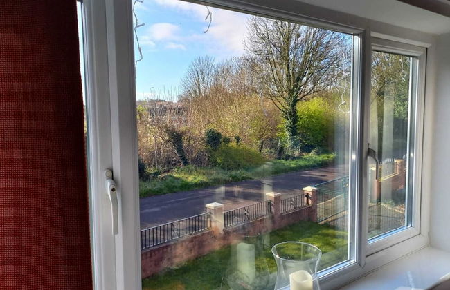 Charming Wentworth Lodge With Countryside Views - Photo 20