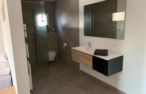 À mont nos hôtes - Foto 27