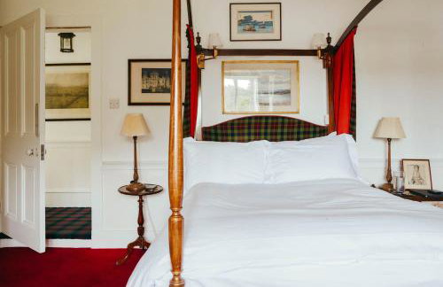 The Secret Loch - Photo 26