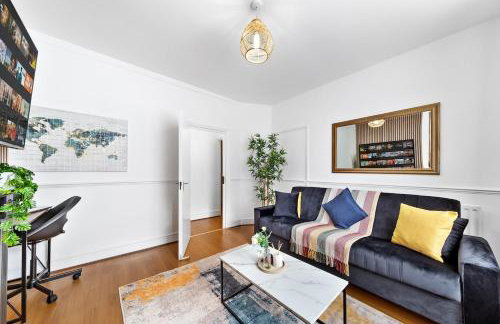 Citylink Spacious 5-Bedroom House,Wi-Fi,Easy Access to Excel and Central London - Foto 36