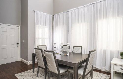 Viva Vegas Cozy 3BR Home Minutes from the Strip - Photo 36