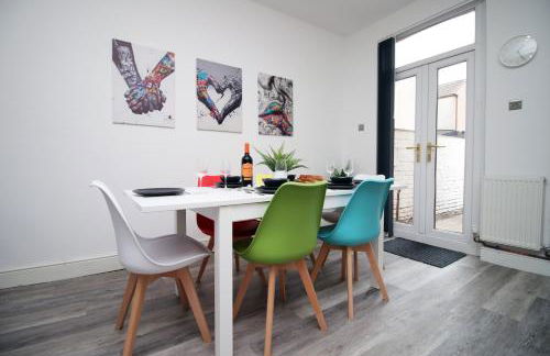 3-Bed Townhouse - Central, Free parking - Foto 36