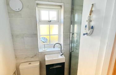 Cornwall Coastal Cottage - Beautiful & Stunning - Photo 14