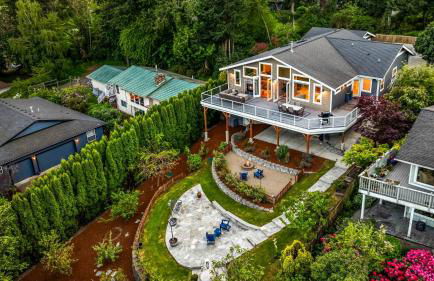 Escape to Gig Harbor’s Most Charming Hideaway - Foto 1