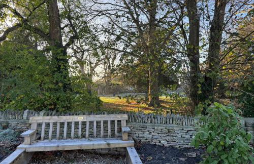 Luxury Lechlade cottage - Character and charm - Photo 35