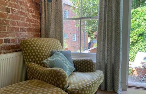 Beautiful Georgian cottage within a private walled garden - Foto 24