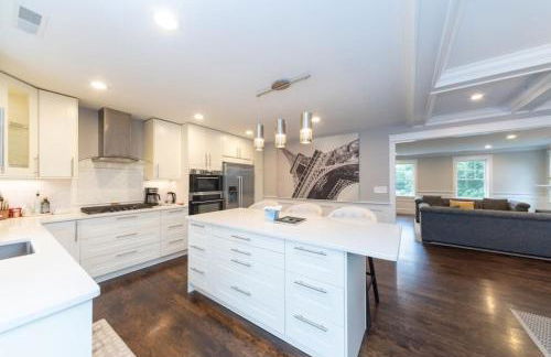 Ultra-Luxurious Home near Boston (Pet-Friendly) - Foto 12