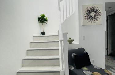 Gorgeous Abode 3 Bedrooms Hide-out in Mesa - Photo 7