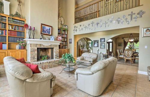 Extravagant 4,500 Sq Ft Home in Hill Country! - Photo 6