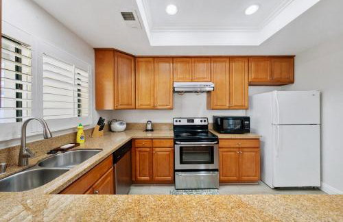 Charming 3BR - Prime Northwood Location - Foto 5