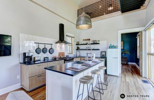 The Shotgun House from Fixer Upper - 800 5-Stars - Steps to Silos, BU, & Downtown - Foto 11
