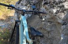 Clède lovée dans la forêt, sauna & bain nordique - Foto 36