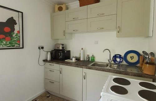 Peaceful and Stunning Waterside Location - Foto 25