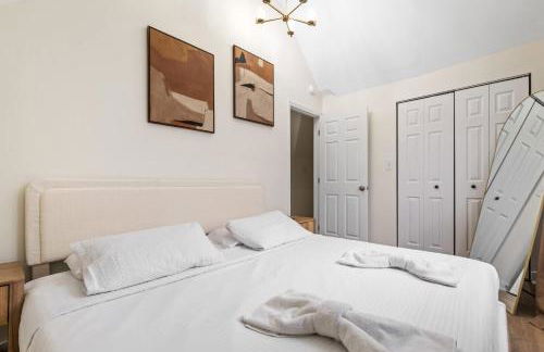 Cozy Home near Downtown - Close to Nulu - Sleeps 6 - Foto 25