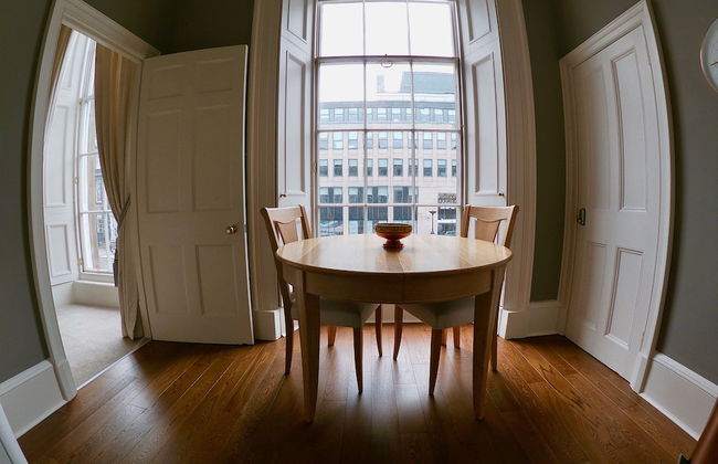 Escape To Edinburgh @ Albyn Place - Foto 18