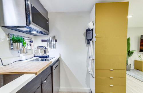 2 Mi to Downtown Denver Stylish Gem with Fireplace! - Foto 10