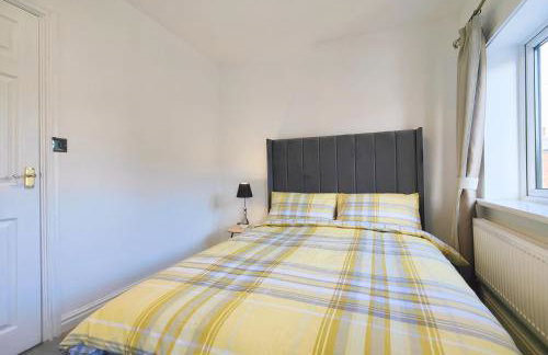 Regent House - Holiday Home With Free Parking - 5 Minutes Drive to Coop Live Arena, Etihad Stadium & Manchester City Centre - Foto 8