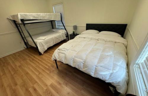 Modern 2BR Suite 202- Toledo & Sylvania Gateway - Foto 27