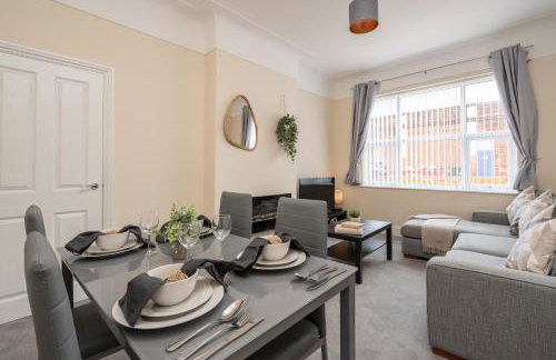 Large cosy house - free on street parking - Foto 1