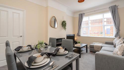 Large cosy house - free on street parking - Foto 1