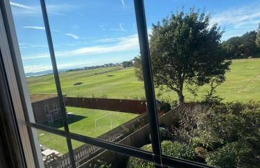 2BR Apt FREE parking Royal Lpool Golf Course Views - Foto 3