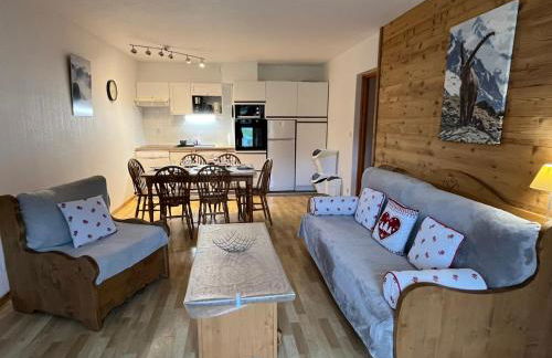 3 pièces avec terrasse, animaux admis, parking – Samoëns - FR-1-629-137 - Foto 1
