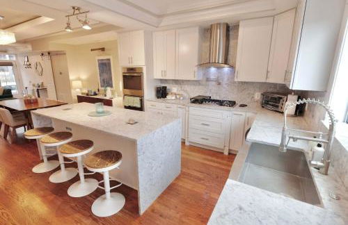 Stroll to The Hip Strip From Shaw Basement Suite - Foto 2