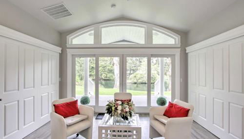 Contemporary Tacoma Cottage with Deck and Pond! - Foto 2