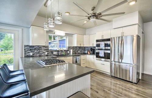 Lakefront Bremerton Vacation Rental with Deck! - Foto 7