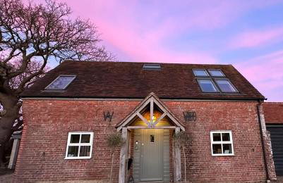 Charming rural cottage & private garden near South Downs - Great location for hiking - Photo 1