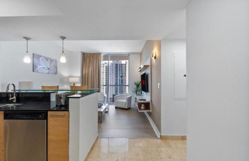 Luxury Top-Level Oasis - Oceanfront Views & Resort Perks - Foto 14