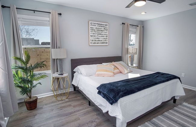 Adorable 4BR 2BA Close to Riverwalk and Downtown - Foto 4