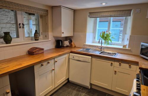 North Cottage - Photo 13